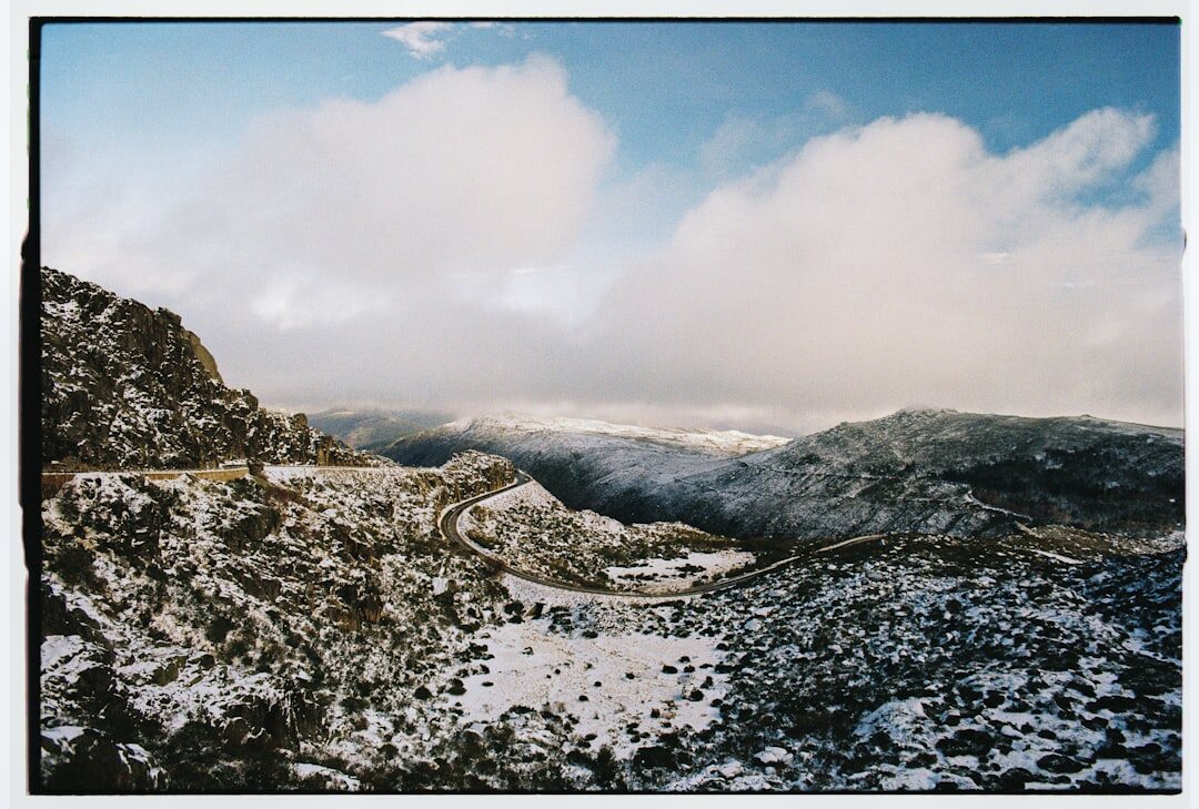 celebrity in snowy mountains